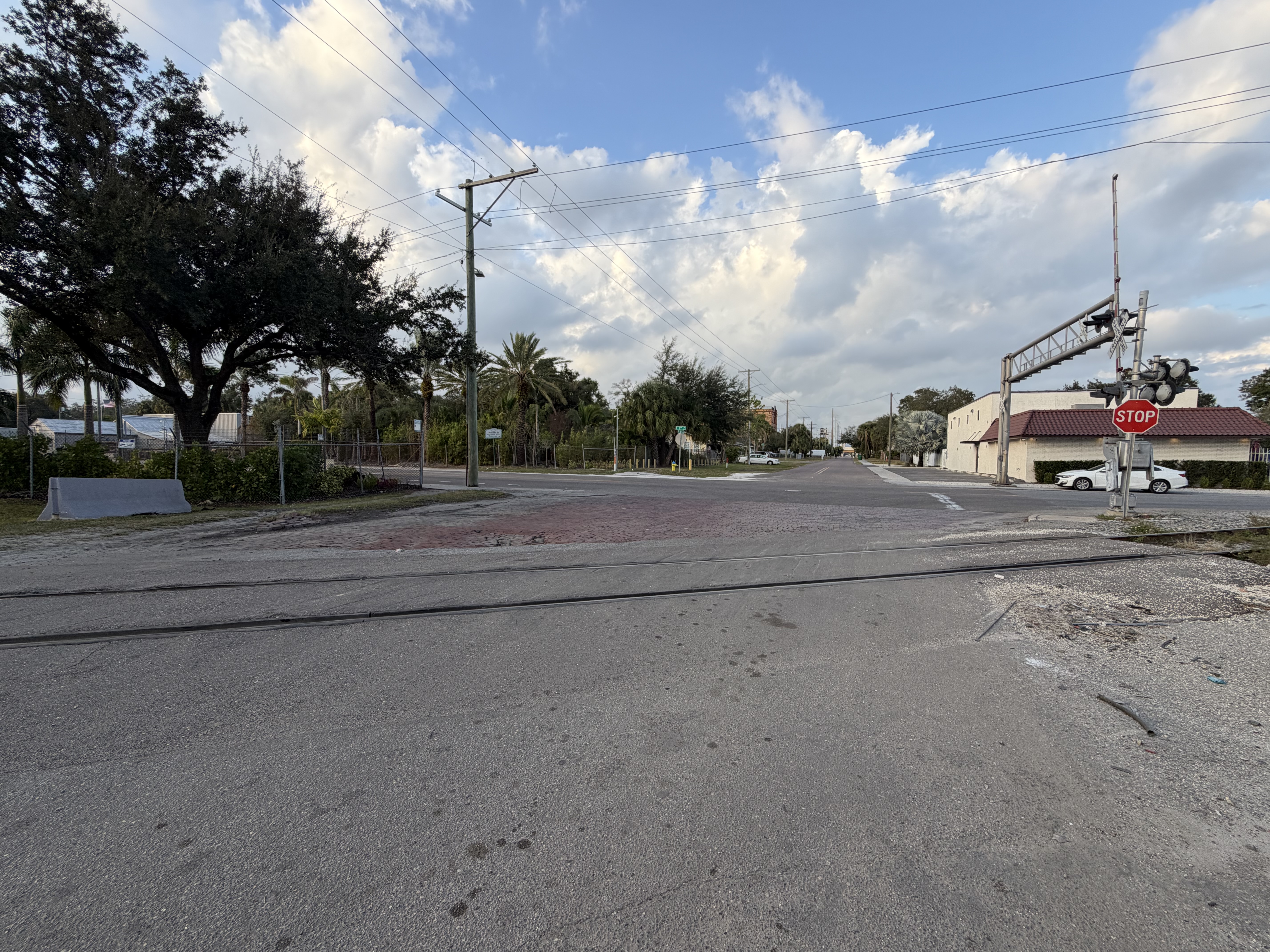 Open grade crossing with stop sign and minimal warning devices